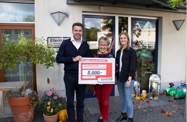Scheckuebergabe Okt. 2019 verkleinert afaceb2d