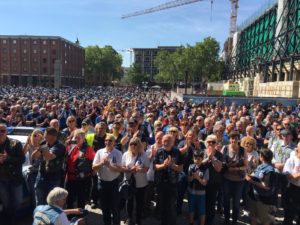 Biker auf dem Roncalliplatz