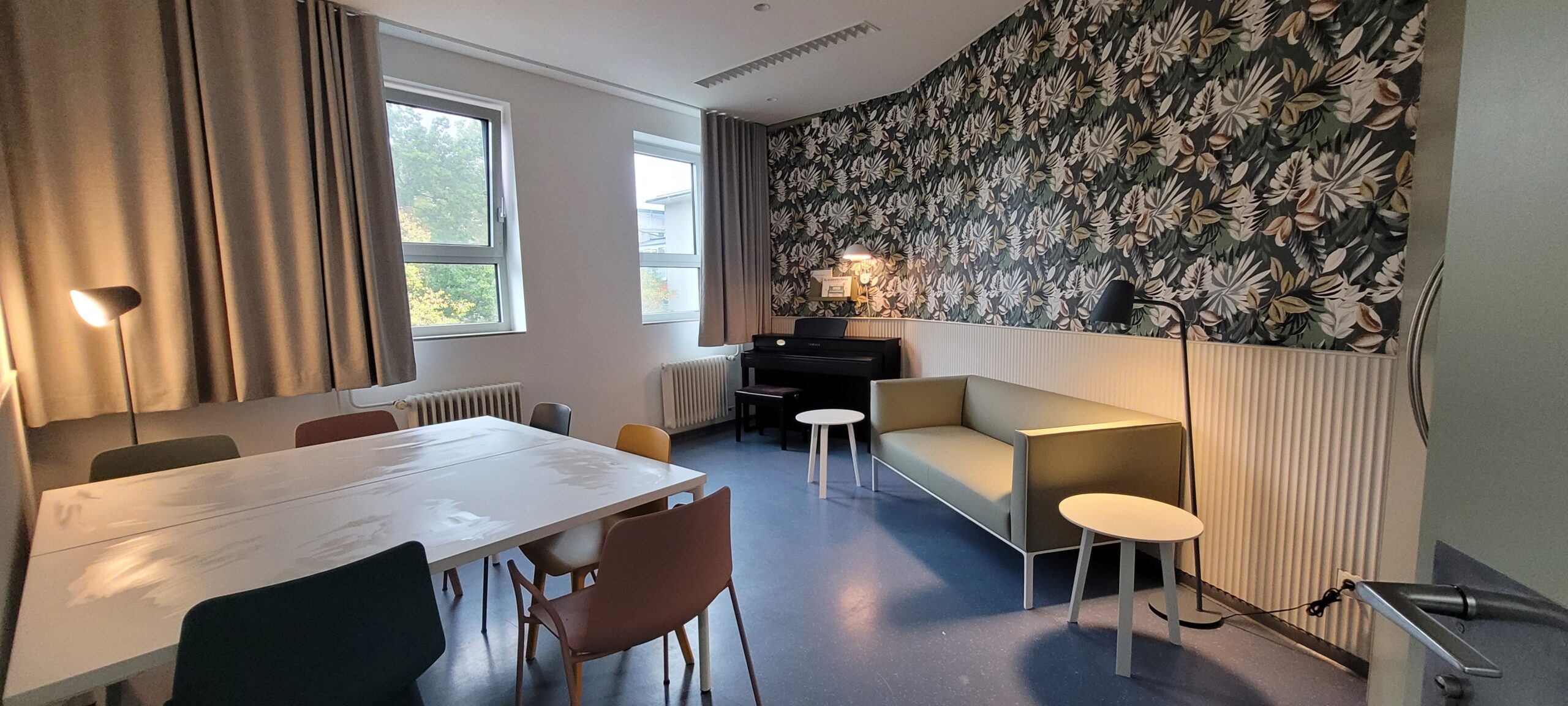 29 2024 FM Wohnzimmer Station Bild 8 scaled