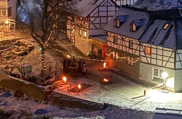 Winterwonderland Brueckenstrasse ebc97992